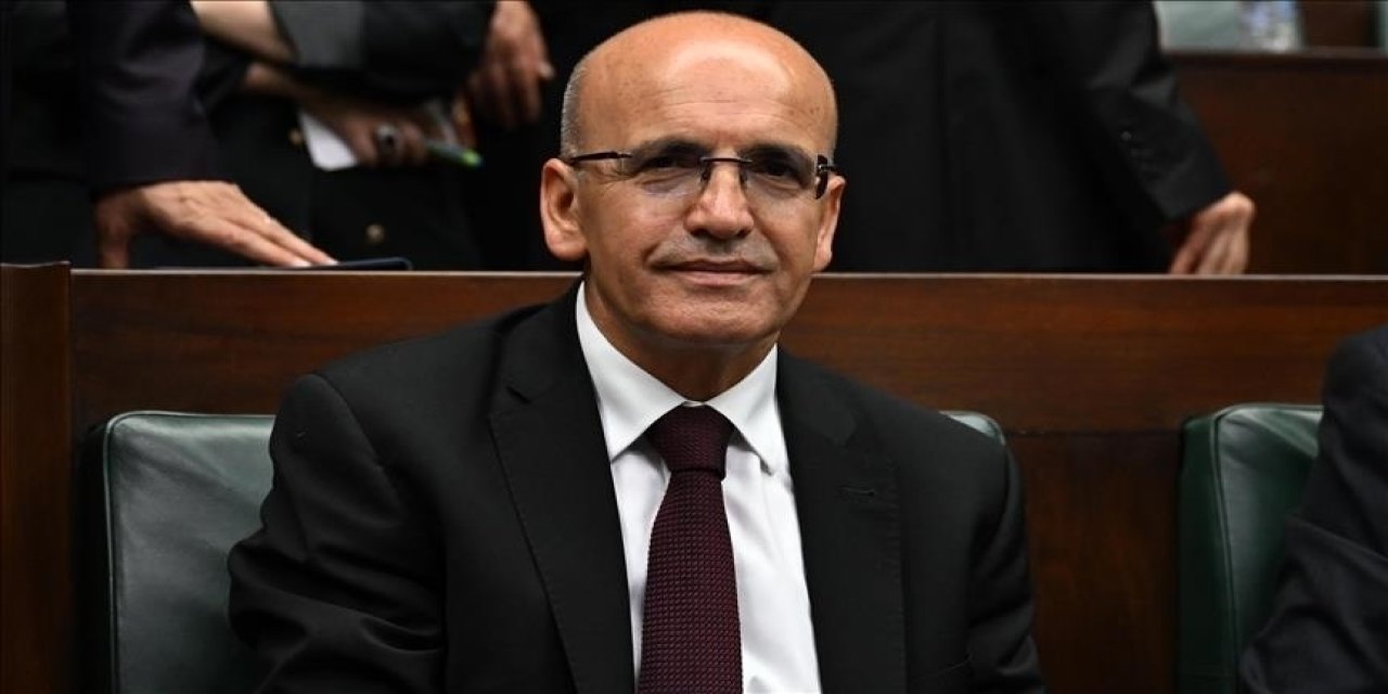 Mehmet Şimşek'ten Asgari Ücret Açıklaması: "Belli Ama Söylemem Doğru Olmaz"